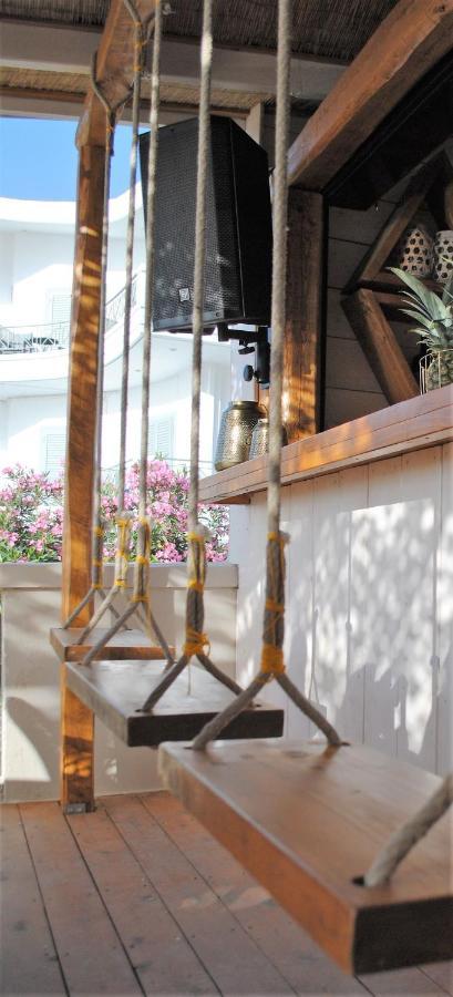 Puerto Seaside Rooms Akhladherí Dış mekan fotoğraf