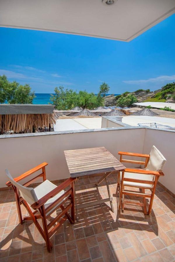 Puerto Seaside Rooms Akhladherí Dış mekan fotoğraf